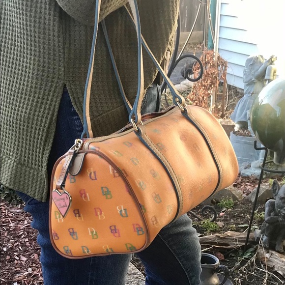 Dooney & Bourke Handbags - Dooney & Bourke orange Signature Satchel Purse